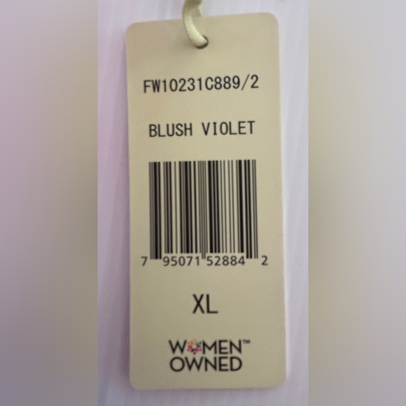 NEW SLEEVELESS TOP - Picture 5 of 6